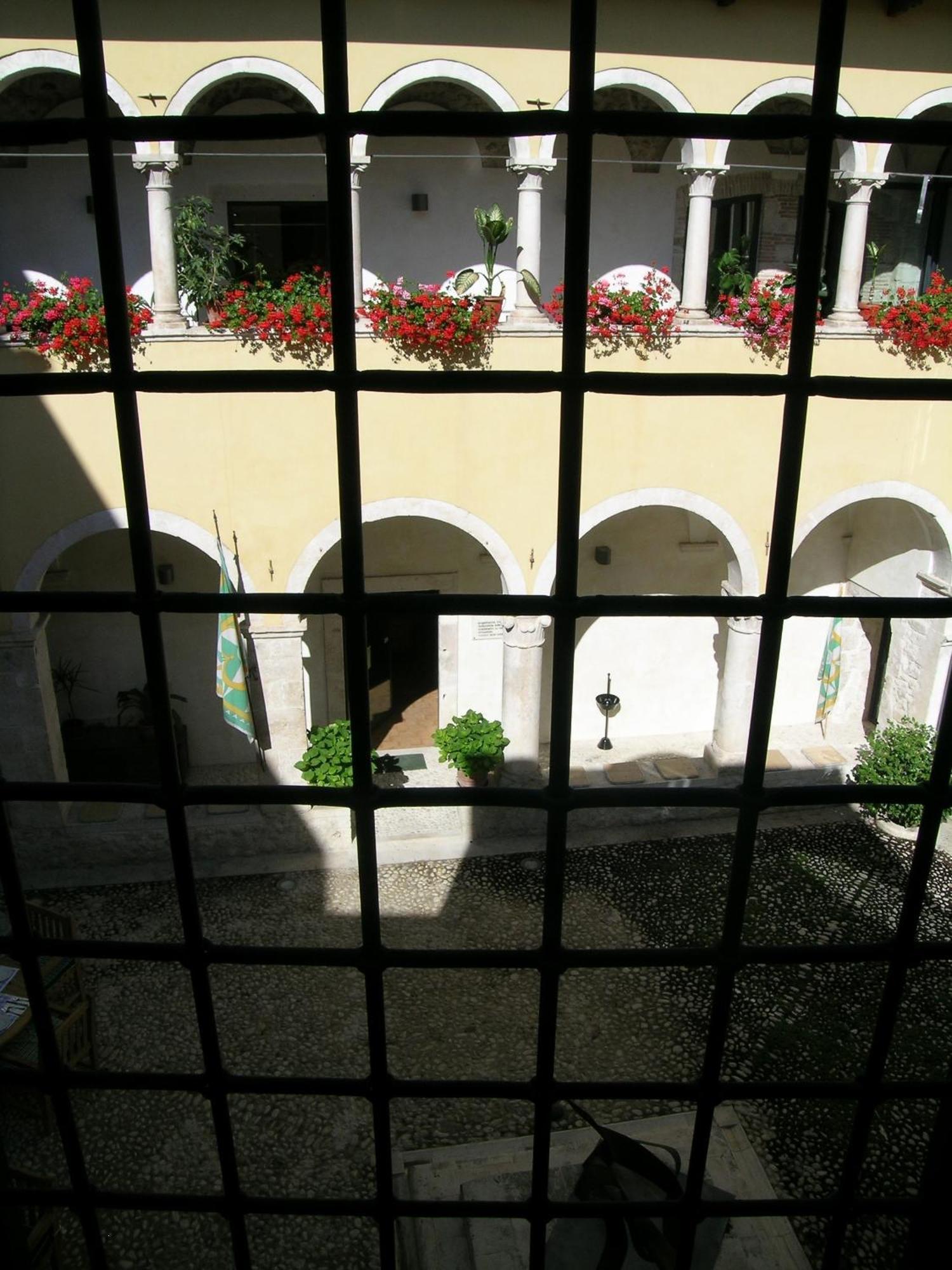 Grancia Dei Celestini Bed & Breakfast Sulmona Exterior photo